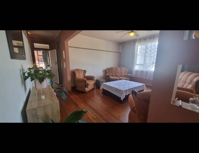 2 BEDROOM FLAT FOR SALE IN GLENWOOD